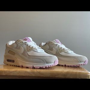 Never Worn White and Pink Nike AirMax